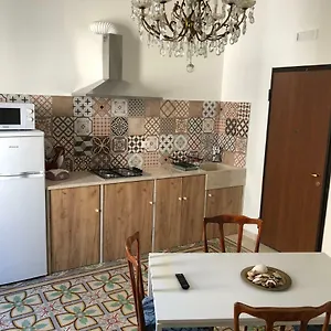 Trapani Apartments Apartmán